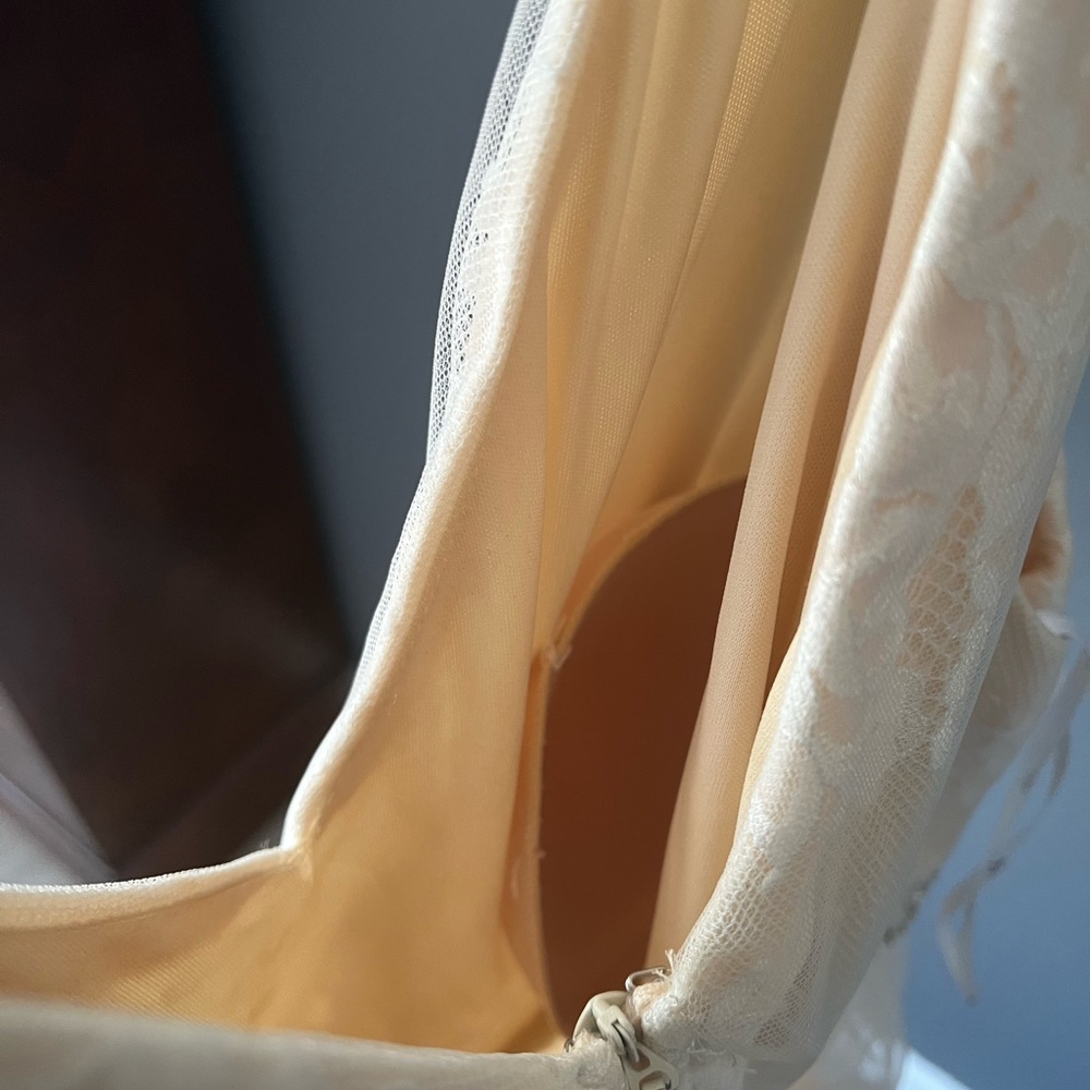 Lulu's Cream Lace Maxi Dress - Picture 3 of 3